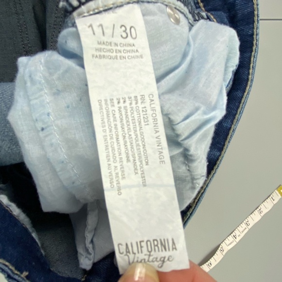 California Vintage Stretch Flare Blue Jeans Juniors 11/30 -NWT - Picture 11 of 14
